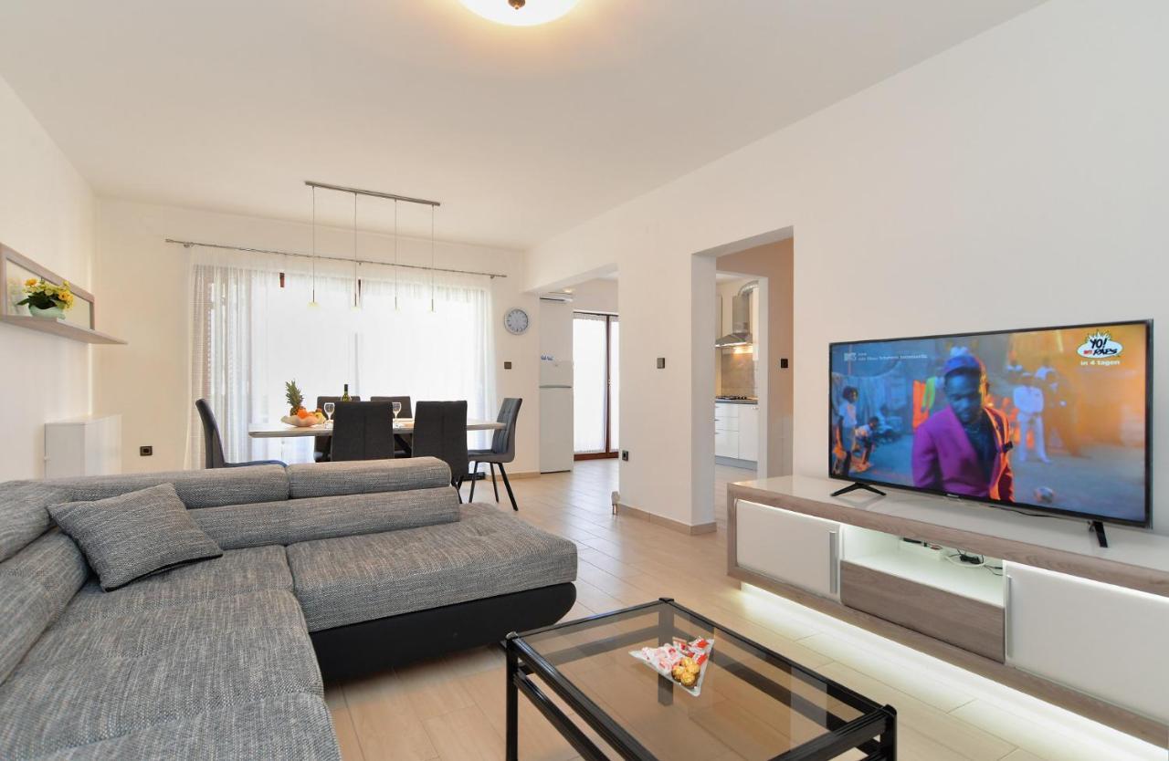 House Pula 2080 Villa ภายนอก รูปภาพ
