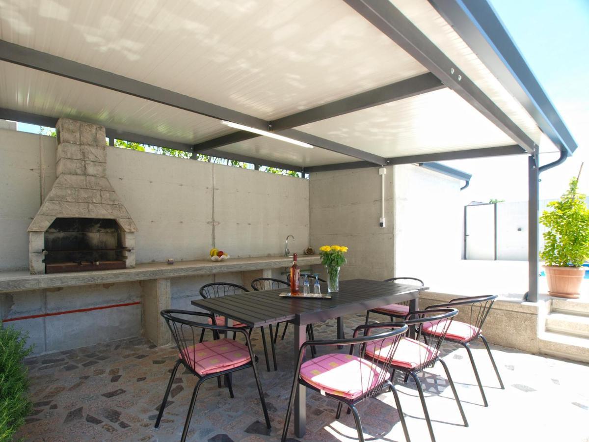 House Pula 2080 Villa ภายนอก รูปภาพ