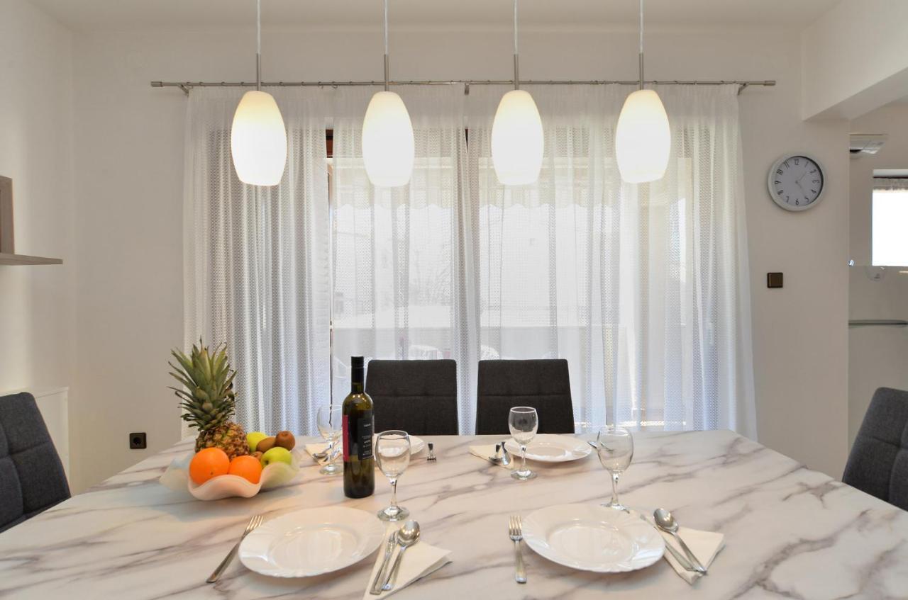 House Pula 2080 Villa ภายนอก รูปภาพ