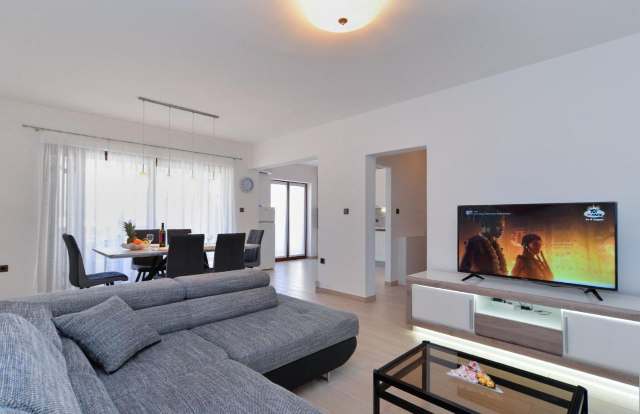 House Pula 2080 Villa ภายนอก รูปภาพ