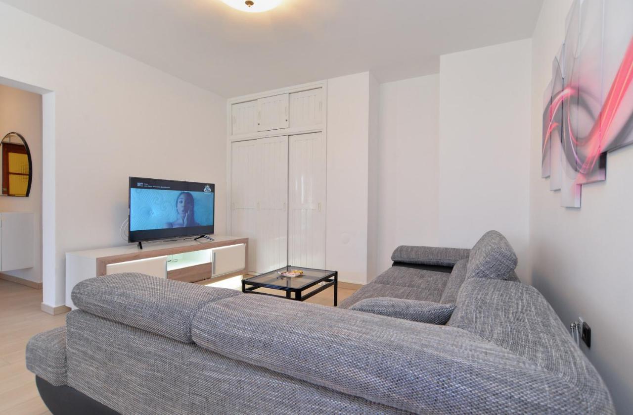 House Pula 2080 Villa ภายนอก รูปภาพ