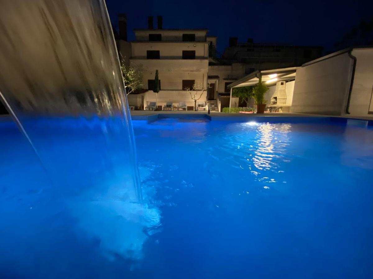 House Pula 2080 Villa ภายนอก รูปภาพ